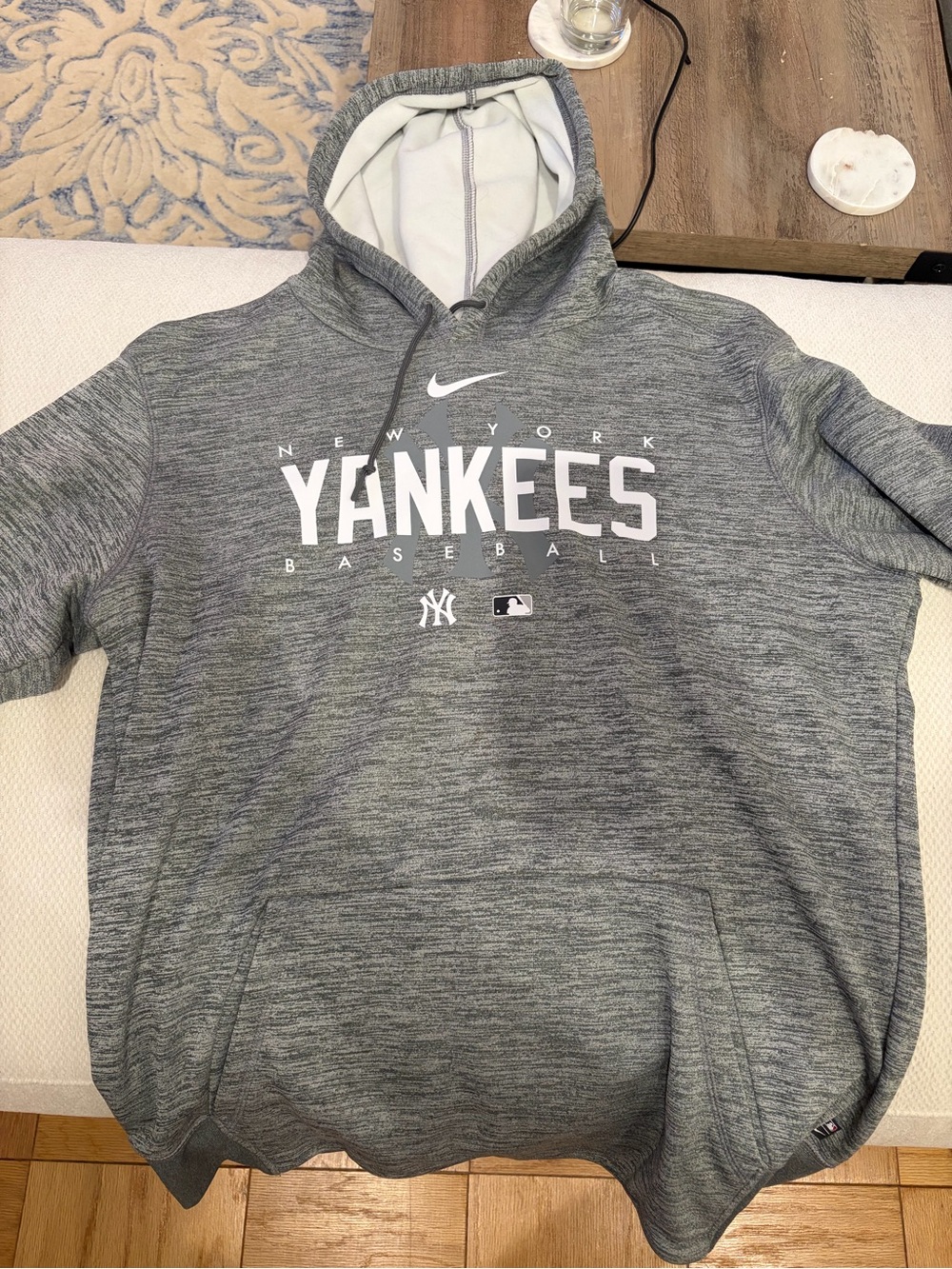 Nike MLB New York Yankees Gray Pullover Hoodie